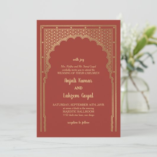 Elegante Misty Roos Indian Gateway Wedding Kaart (Staand voorkant)