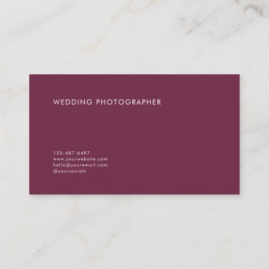 Elegante moderne bloemenbordeaux & wit visitekaartje (Achterkant)