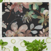 Elegante moderne bloemenWaterverf op zwart Theedoek (Gevouwen)