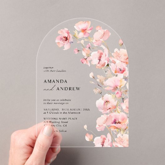 Elegante moderne Blush Roze Bloemen Fotobruiloft Acryl Uitnodigingen (Insitu (Draagbaar))