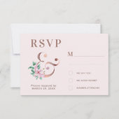 Elegante moderne blush roze bloemenbruiloft RSVP kaartje (Voorkant)