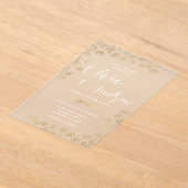 Elegante Moderne Faux Goud en Witte Bloemen Huweli Acryl Uitnodigingen (Laagn)