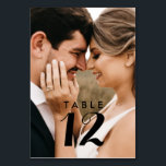 Elegante moderne foto bruiloft tafel Kaarten<br><div class="desc">Verhoog de verfijning van uw huwelijksreceptie met onze Elegant Modern Photo Wedding Table Kaarten. Deze prachtige kaarten begeleiden niet alleen uw gasten naar hun aangewezen tafels, maar dienen ook als mooie bewaarders van uw speciale dag. Elke tafelkaart heeft een strak en eigentijds design, geaccentueerd met elegante typografie en een aanpasbare...</div>