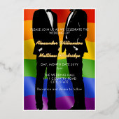 Elegante moderne gay Mannen bruiloft regenboog gou Folie Uitnodiging (Voorkant)