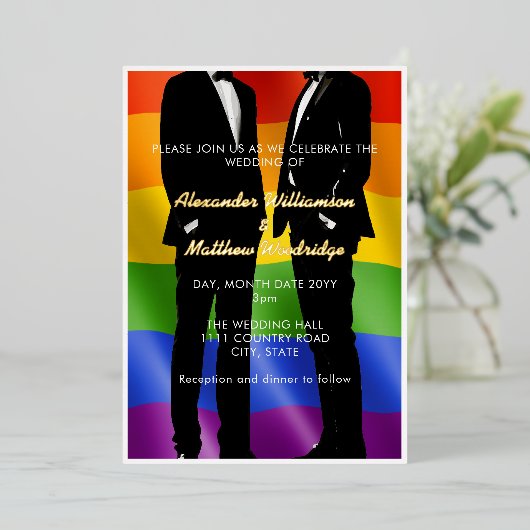 Elegante moderne gay Mannen bruiloft regenboog gou Folie Uitnodiging (Staand Voorkant)