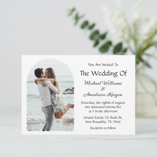 Elegante moderne golvende boog foto bruiloft kaart (Staand voorkant)