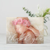 Elegante moderne kalligrafie nieuwe babyfoto bedankkaart (Staand voorkant)