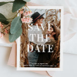 Elegante moderne minimalistische typografie foto b save the date<br><div class="desc">Elegante moderne minimalistische typografie foto bruiloft Save the Date. Neem contact met me op als je nog meer objecten nodig hebt.</div>