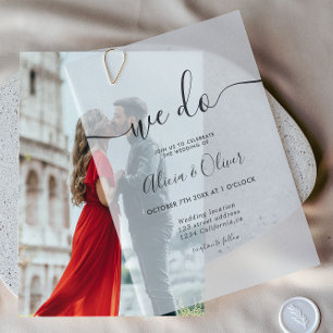 Elegante moderne minimalistische "we doen" script  vellum uitnodigingen