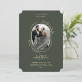 Elegante Moderne Monogram Bruiloft Groene Gouden K Save The Date (Staand voorkant)