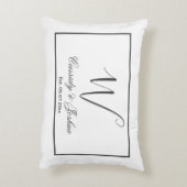 Elegante moderne monogram huwelijkscadeau accent kussen (Achterkant (Verticaal))