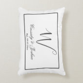 Elegante moderne monogram huwelijkscadeau accent kussen (Voorkant(Verticaal))