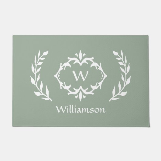 Elegante Moderne Monogram Krans Chic Saliegroen Deurmat (Voorkant)