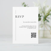 Elegante moderne QR-code zwart-wit bruiloft RSVP Kaartje (Staand voorkant)