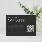 Elegante moderne rook zwart bruiloft informatiekaartje (Staand voorkant)