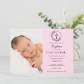 Elegante moderne roze foto doop uitnodiging (Staand voorkant)