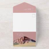 Elegante moderne stoffige roze boho-boog QR-code f All In One Uitnodiging (Buitenkant)