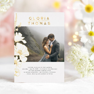 Elegante moderne trouwfoto met wilde bloemen folie uitnodiging