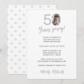 Elegante moderne typografie 50e verjaardag foto | kaart (Voorkant / Achterkant)