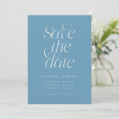 Elegante moderne typografie denimblauwe trouw save the date (Staand voorkant)