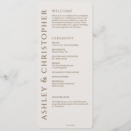 Elegante moderne walnoot bruine bruiloft programmakaart (Voorkant)