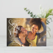 Elegante moderne witte script foto save the date  (Staand voorkant)
