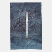 Elegante moderne zilveren mandala streep marinebla theedoek (Verticaal)