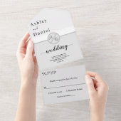 Elegante moderne zwart-wit monogram bruiloft all in one uitnodiging (Afscheurbaar)