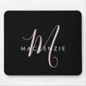 Elegante Moderne Zwarte Blush Roze Script Monogram Muismat (Voorkant)