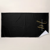 Elegante Moderne Zwarte Gouden Script Monogram Strandlaken (Voorkant)