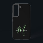 Elegante Moderne Zwarte Groene Script Monogram Samsung Galaxy Hoesje<br><div class="desc">Elegante Moderne Zwarte Groene Script Monogram Hoesje.  Een elegante groene script monogram gecombineerd met een schoon wit sans-serif lettertype geeft een hedendaagse look.</div>
