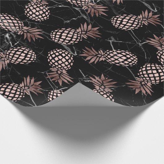 elegante moderne zwarte marmer roos gouden ananana cadeaupapier (Hoek)