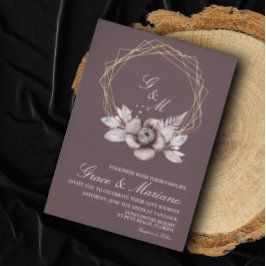 Elegante Monogram Bloemige Mauve Trouwuitnodiging Kaart