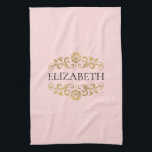 Elegante Monogram Blush Roze Gouden Keuken Handdoe Theedoek<br><div class="desc">Een elegante en chique blush roze en goud bloeien monogram keukendoek. Voeg jouw naam toe tussen de gouden bloesem aan de voorkant. Ontworpen voor u door Blackberry Boulevard.</div>