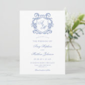 Elegante Monogram Dusty Blue Crest Wedding Kaart (Staand voorkant)