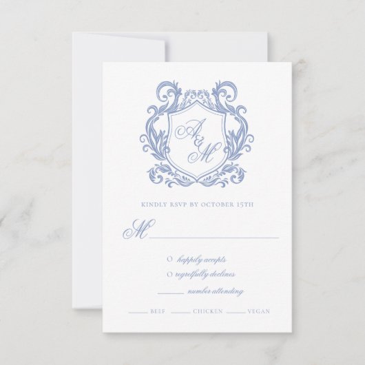 Elegante Monogram Dusty Blue Crest Wedding RSVP Kaartje (Voorkant)