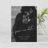 Elegante Monogram Foto Save The Date Kaart. (Staand voorkant)