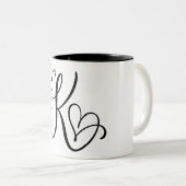 ELEGANTE MONOGRAM KLEUR ZWARTE LETTER "K" TWEEKLEURIGE KOFFIEMOK (Voorkant rechts)