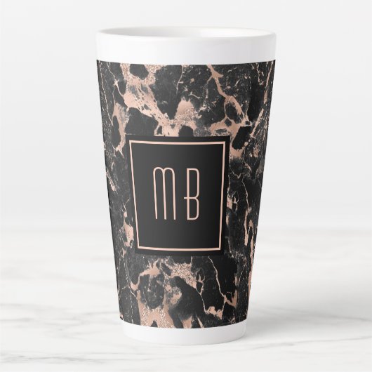Elegante Monogram Rose Goud Zwarte Marmer Latte Mok (Voorkant)