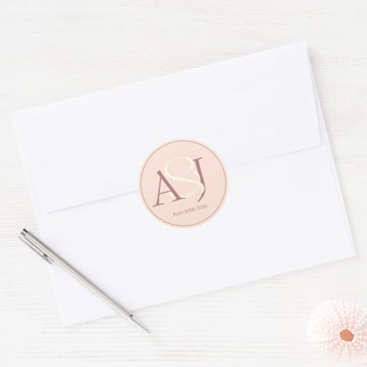 Elegante Monogram Warme Rosa Aardtinten Bruiloft Ronde Sticker (Envelop)