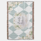 Elegante Monogram Wit Rozen Groene Bladeren Diaman Deken (Voorkant Verticaal)