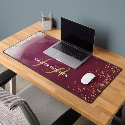 Elegante Monogrammed Gold Bourgogne Desk Mat (Kantoor 2)