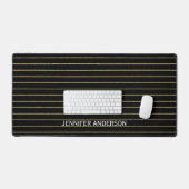 Elegante Monogrammed Gouden lijnen Desk Mat (Keyboard & Muis)
