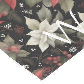 Elegante Monogrammed Poinsettia Winter Tafelloper (Hoek)