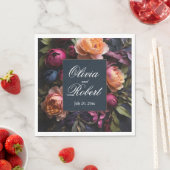 Elegante moody roze magenta bloemenbruiloft servet (Insitu)