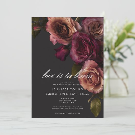 Elegante Moody Rust Bourgondische liefde in bloei Kaart (Staand voorkant)