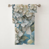 Elegante moody stoffige blauw waterverf bloemen bad handdoek (Insitu)