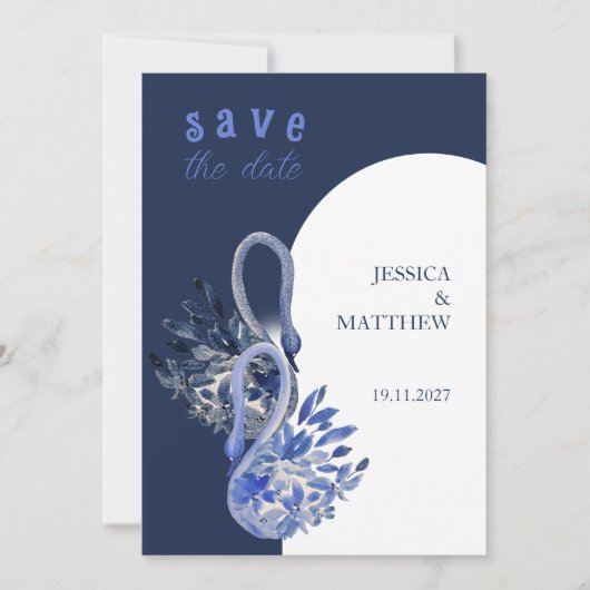Elegante mooie zwaan in marineblauwe bruiloft save the date (Voorkant)