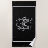 Elegante Mr en Mrs Monogram Zwarte Strandlaken (Voorkant)