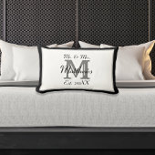 Elegante Mr en Mrs Naam Zojuist Getrouwd Monogram Kussen